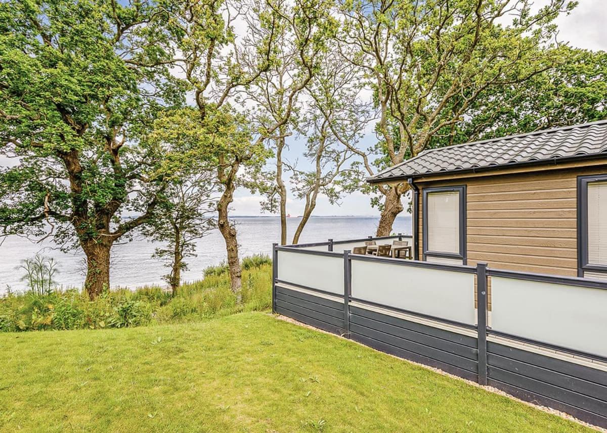 Woodside Coastal Retreat Hotel Fishbourne  Buitenkant foto
