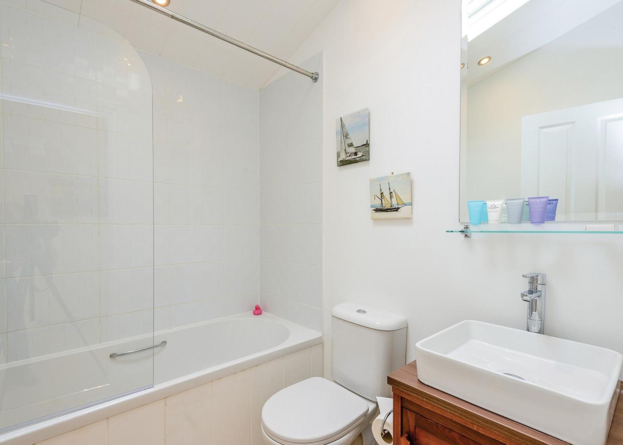Woodside Coastal Retreat Hotel Fishbourne  Kamer foto